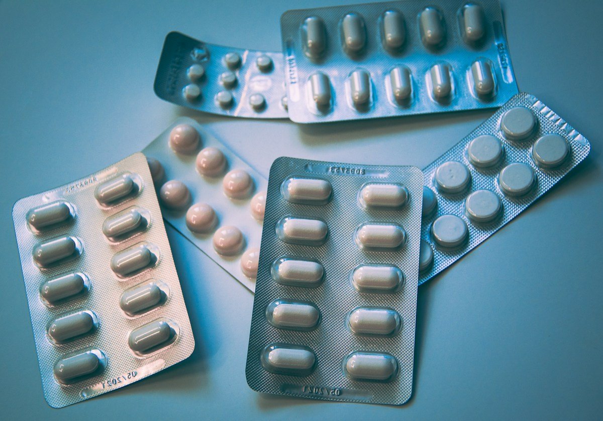 Healthcare and temperature-controlled pharmaceutical cold room logistics